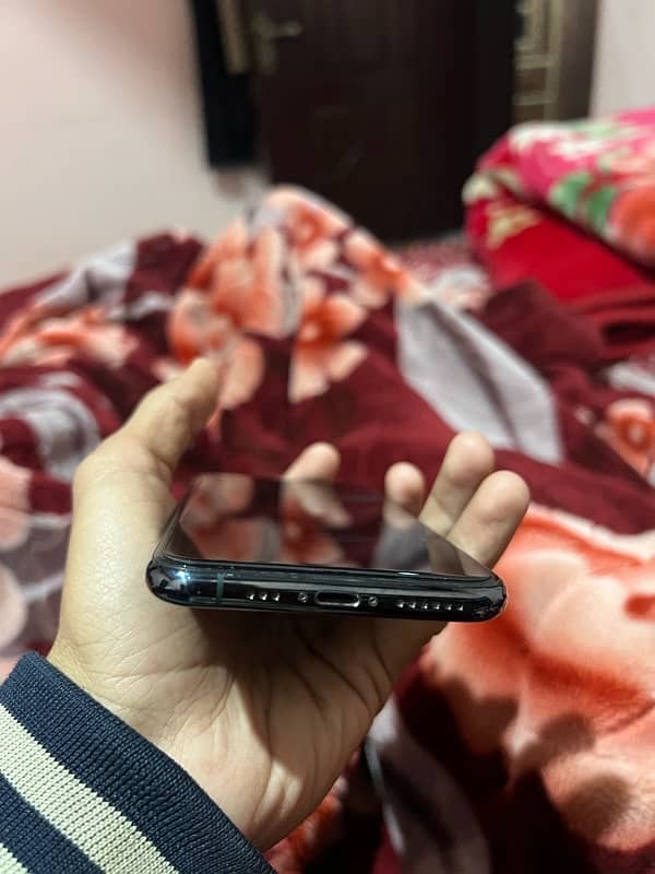 IPHONE 11 pro 256 GB NON PTA 3