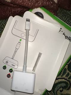 Apple Belkin 100 %  original splitter / connector