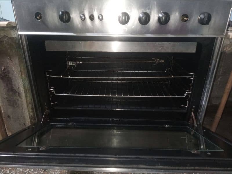 urgent sale cooking range 0