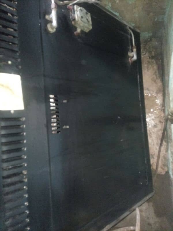 urgent sale cooking range 3