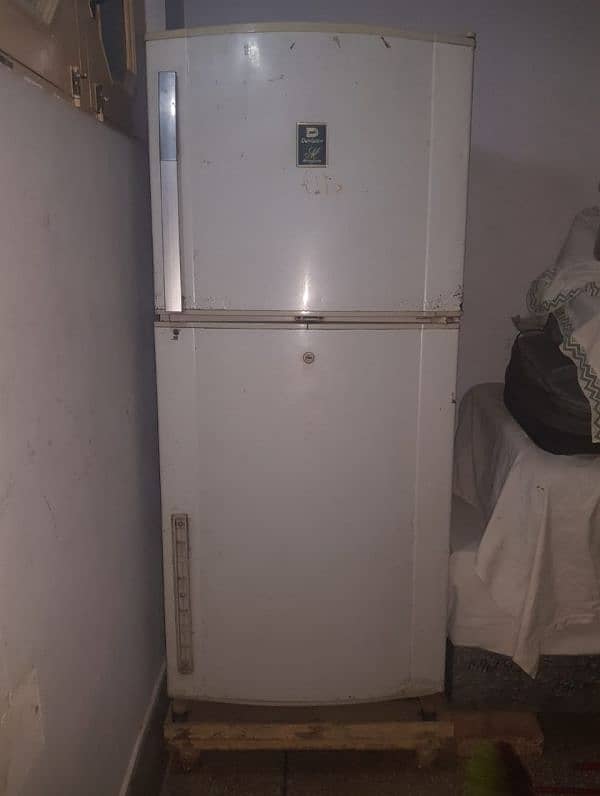 Dawalance Family Size Fridge 0