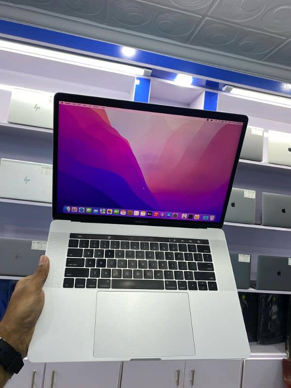 MACBOOK PRO 2016 15"  (CORE I7) (16/512) 12