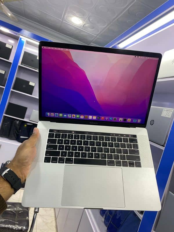 MACBOOK PRO 2016 15"  (CORE I7) (16/512) 14