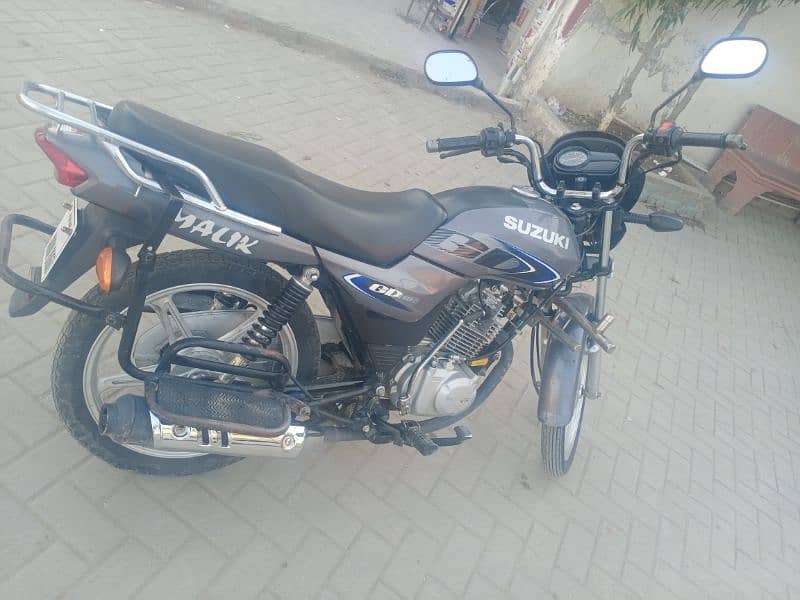 Suzuki Gd110s 4