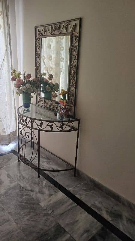 console  mirror and other household items are selling 1