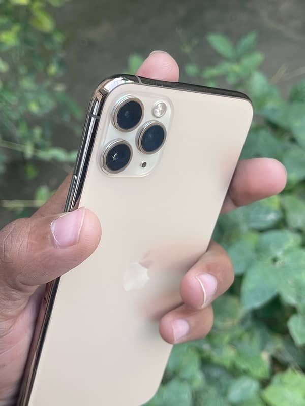 iphone 11 pro max 12