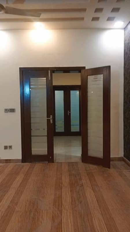 1 Kanal House for Rent in Johar Town for Family and Silent office (Call center + Software house) 18