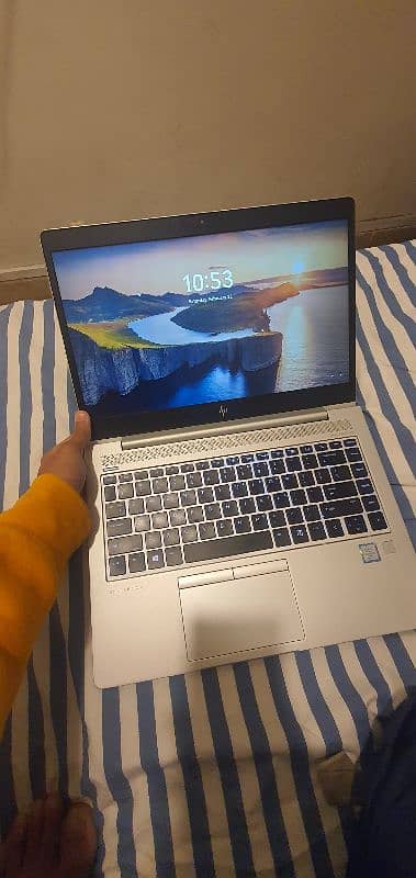 Hp Elitebook 840 G5 New logoo 1