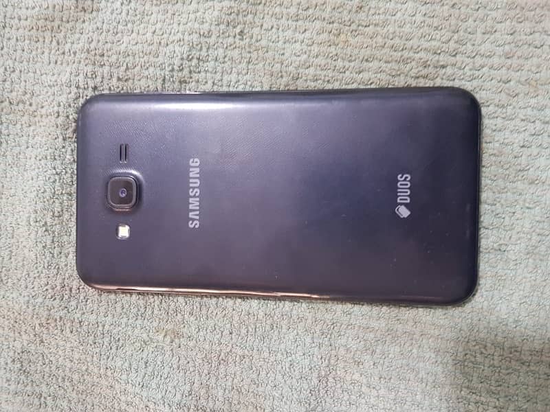 samsung j7 core 3/32 2