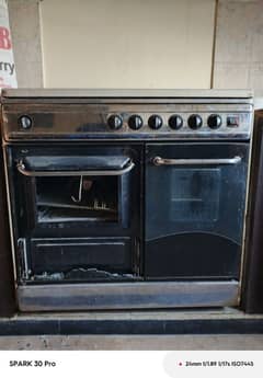 NASGAS cooking range in working condition just glass broken