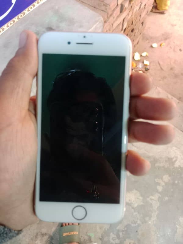 Iphone 7 128GB PTA Approved 1