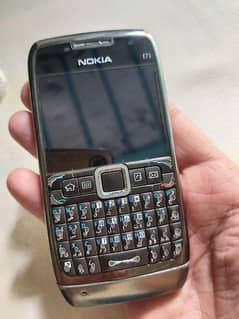 Nokia E71