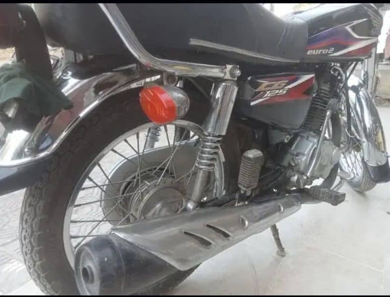 Honda 125 Karachi no 5