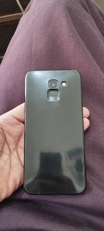 Samsung A600 3/32 gb 4