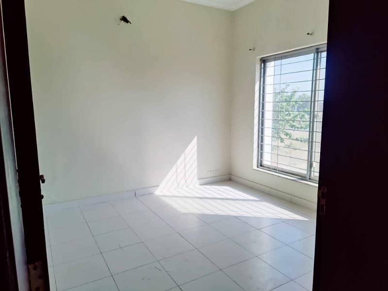 6.11 MARLA USED HOUSE FOR SALE IN SECTOR E BAHRIA TOWN LAHORE 7