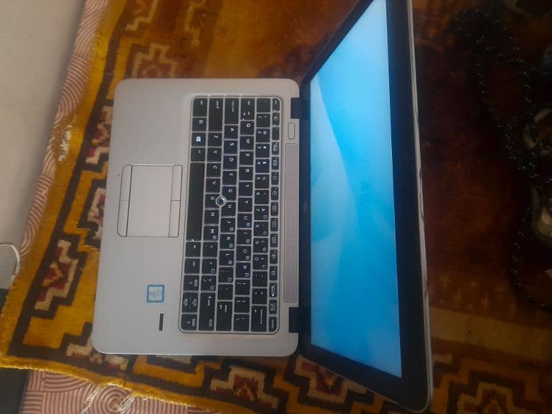 HP EliteBook 820 G3,core i5 6th gen, 256GB SSD, 8GB RAM 2