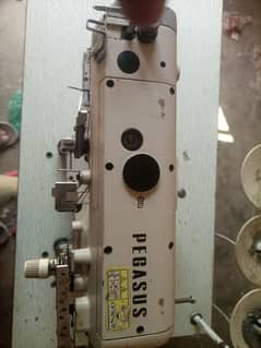 Condition 10/10 2 plates Lock 2 over Lock machine