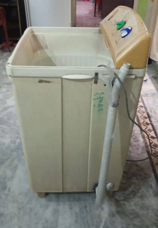 Washing Machine Used in Working Condition 1