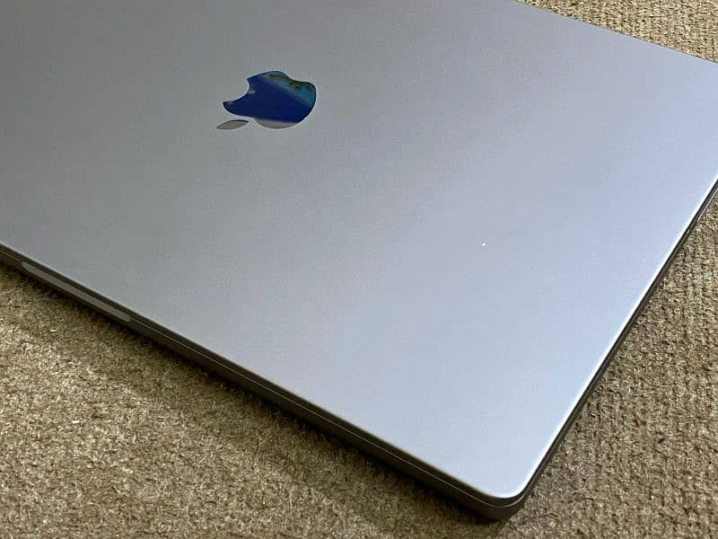 Macbook Pro M1 Max 2