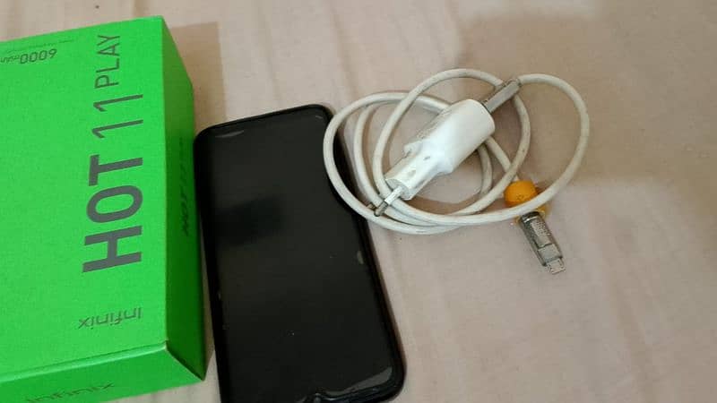 INFINIX hot 11 play 4gb+64gb 10/10 condition 8