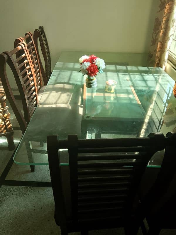 Dining Table 0