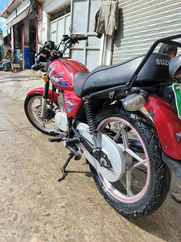 suzuki GS 150 se 2019 model Lahore number 9