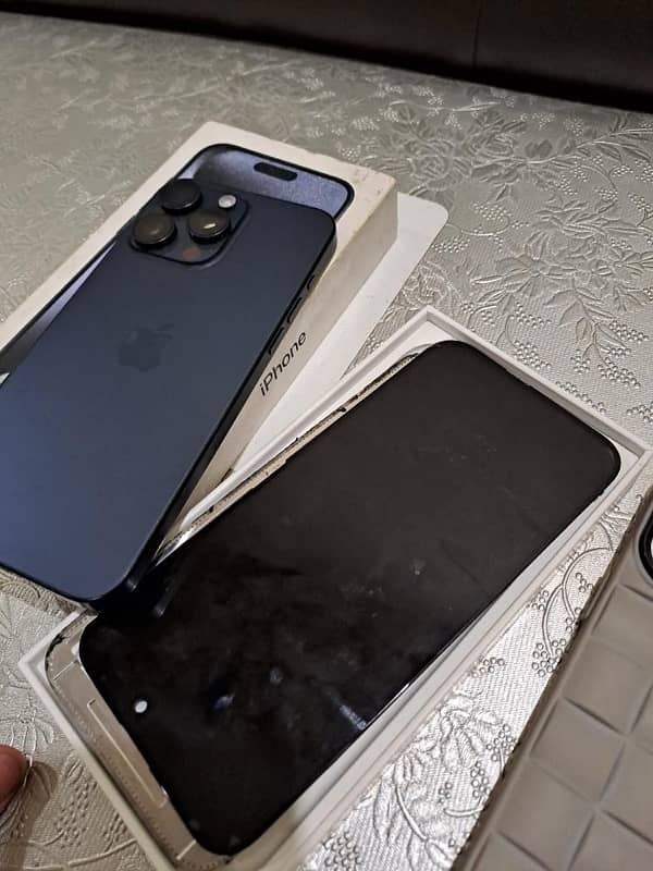 Iphone 15 pro max 10