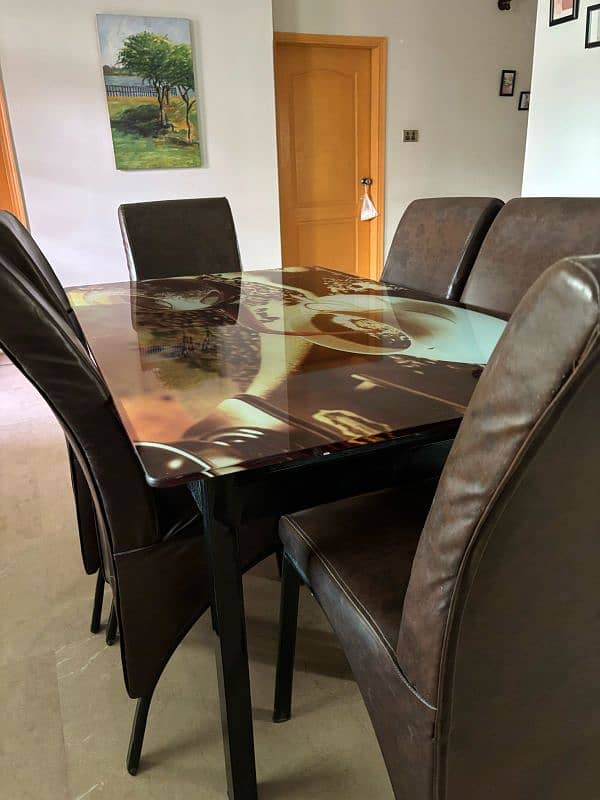 6 seater stylish Dining Table for sale 0