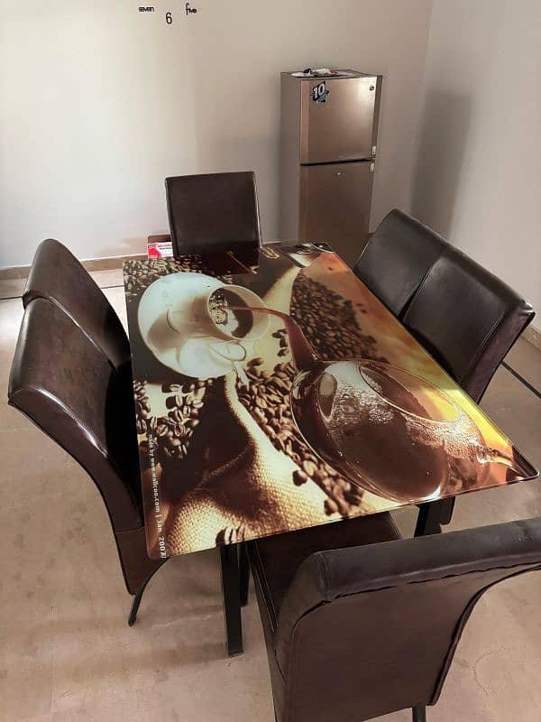 6 seater stylish Dining Table for sale 3