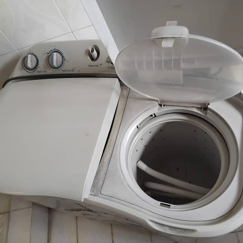 Haier Washing Machine 8kg Semi Automatic 1