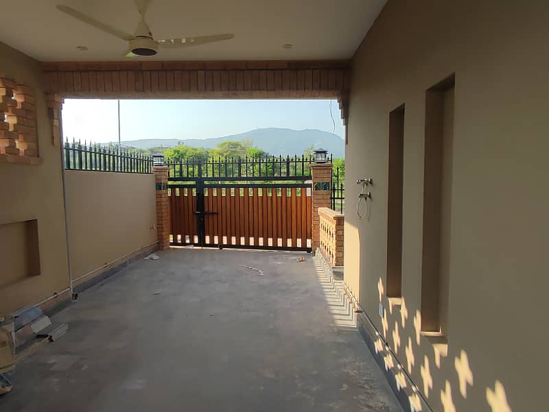 Upper Portion For Rent In D12 Size 60*90 2