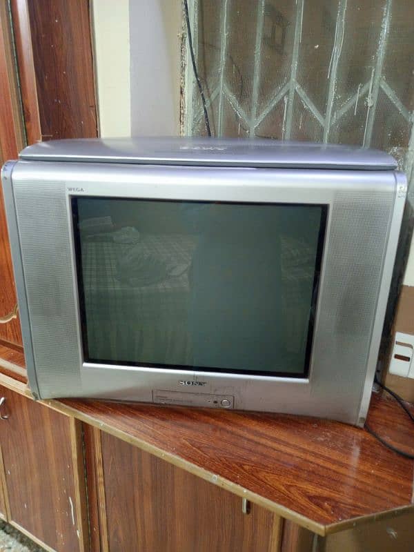 Original Sony Wega TV 21" available for sale 03315610264 3