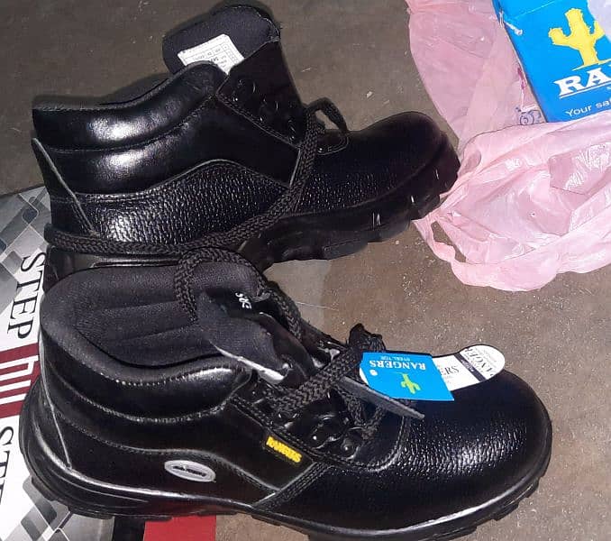 safety shoes 1