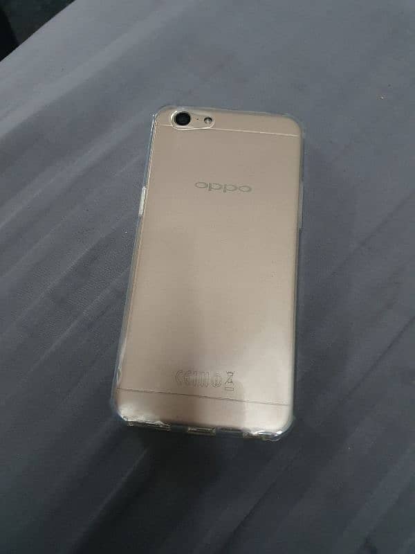 Oppo A57 4