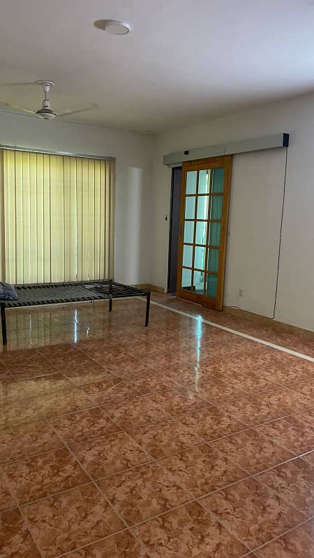 17 knal farm house for sale, jatti umrah road 8