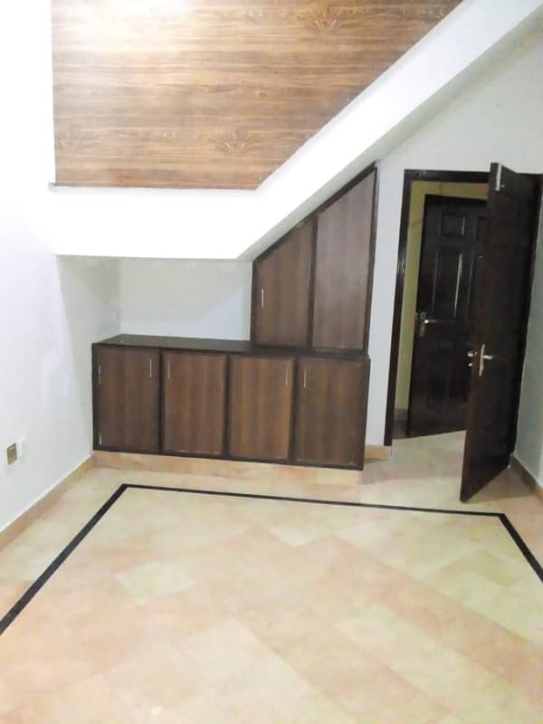 06 MARLA LOWER PORTION FOR RENT IN JOHAR TOWN LAHORE 2