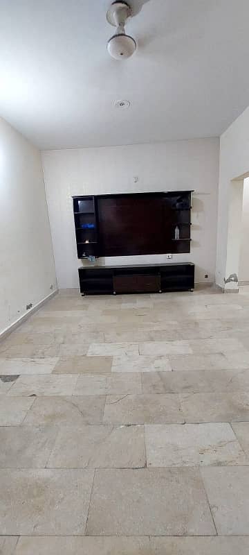 05 MARLA LOWER PORTION FOR RENT IN JOHAR TOWN LAHORE 3