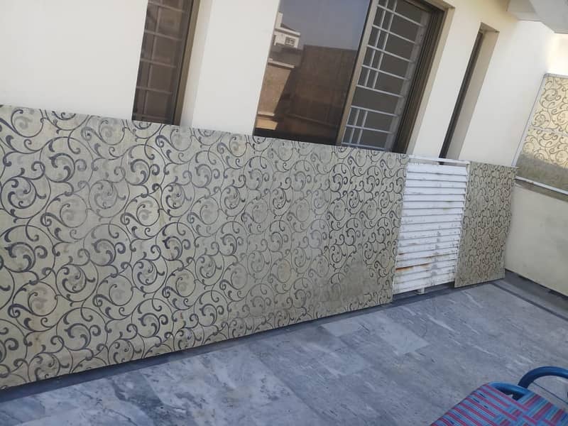 PARAPET WALL FIBER GLASS FENCE 1