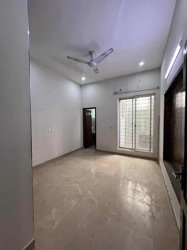 06 MARLA SEPARATE GATE LOWER PORTION FOR RENT IN JOHAR TOWN LAHORE 0