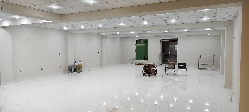 12 MARLA COMMERCIAL FLOOR HALL FOR RENT IN JOHAR TOWN LAHORE 0