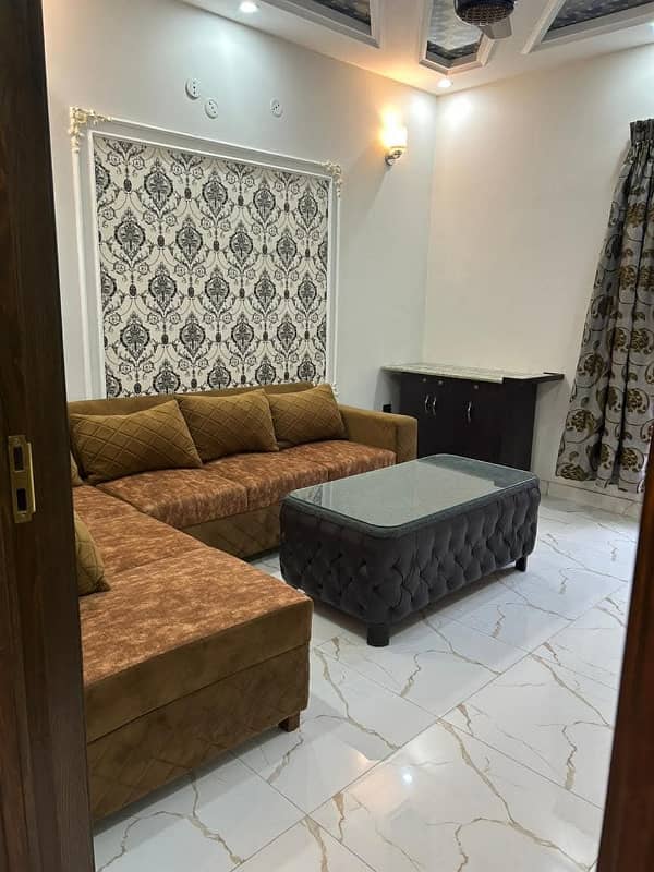 05 MARLANEW TYPE HOUSE FOR RENT IN JOHAR TOWN LAHORE 0