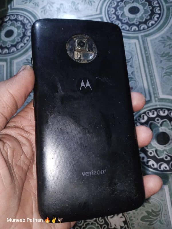 Motorola E4 Plus 1