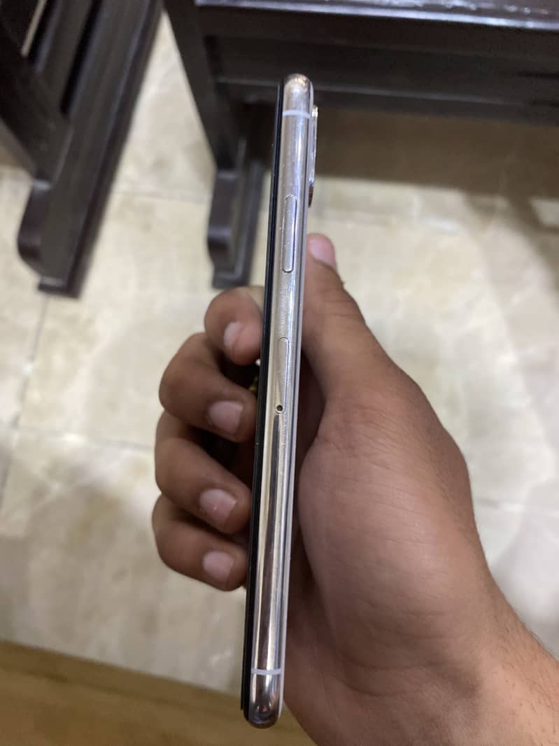 iPhone X (pta approved ) 1