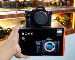 Sony a7 ii (10/10++ Scrachless) Complete box