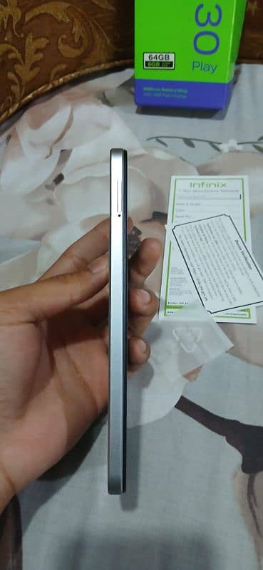 Infinix Hot 30 Play 8Gb Very Good Condition For Sale 4