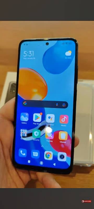 Redmi note 11 is 10/10 condition is very new 1