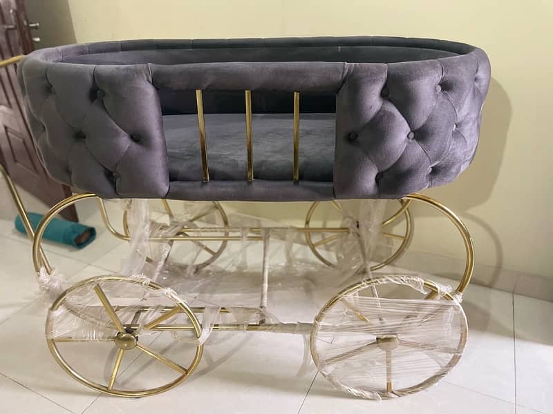 Baby Velvet Tufted Bassinet | Baby velvet cot 0