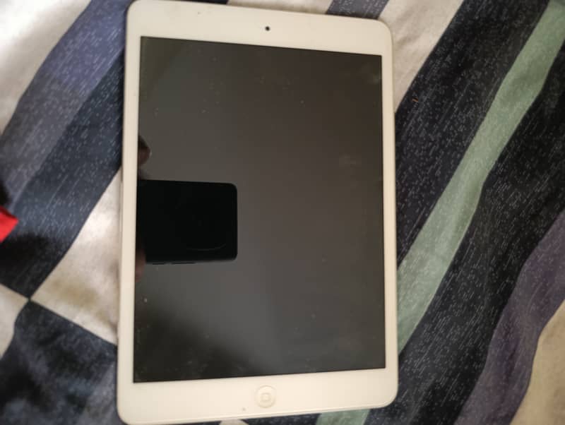 iPad 2nd gen like new 3