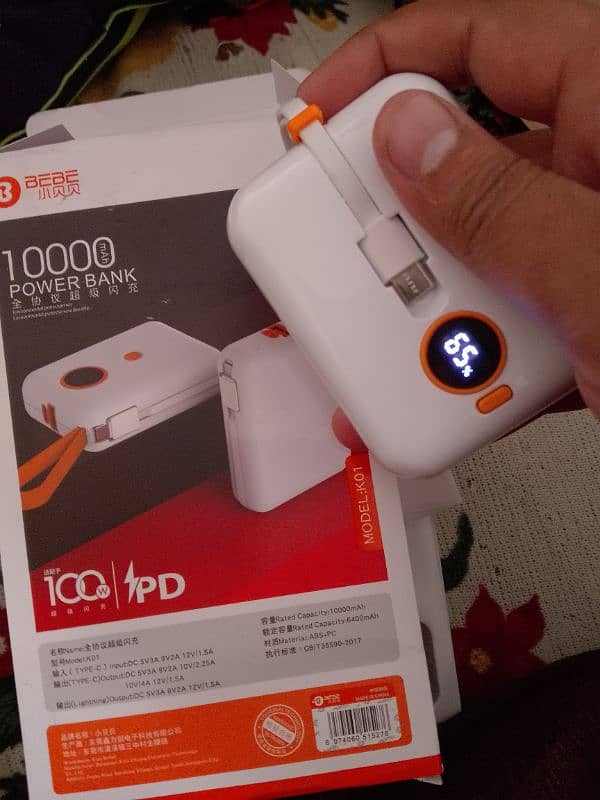 10000 MAh Power Bank 2