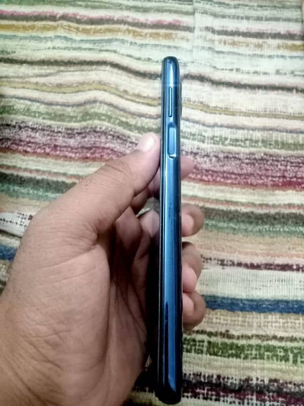 MOTOROLA MOTO ONE 5G 1